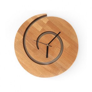ceas de perete din lemn spirala