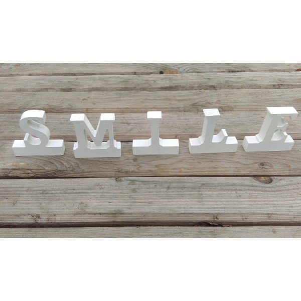 litere 3d din lemn 18 mm smile 2863 1